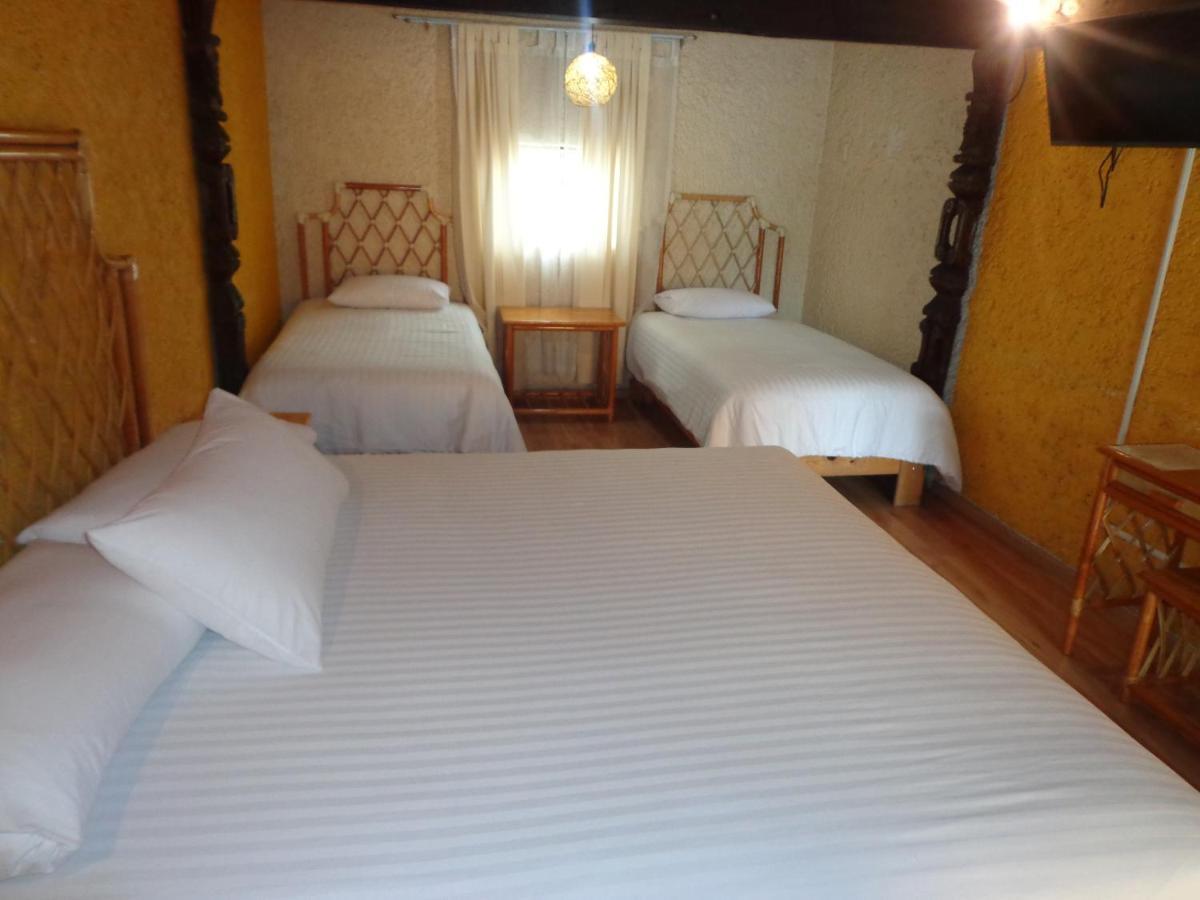 Hotel Hacienda Montesinos Морелия Екстериор снимка