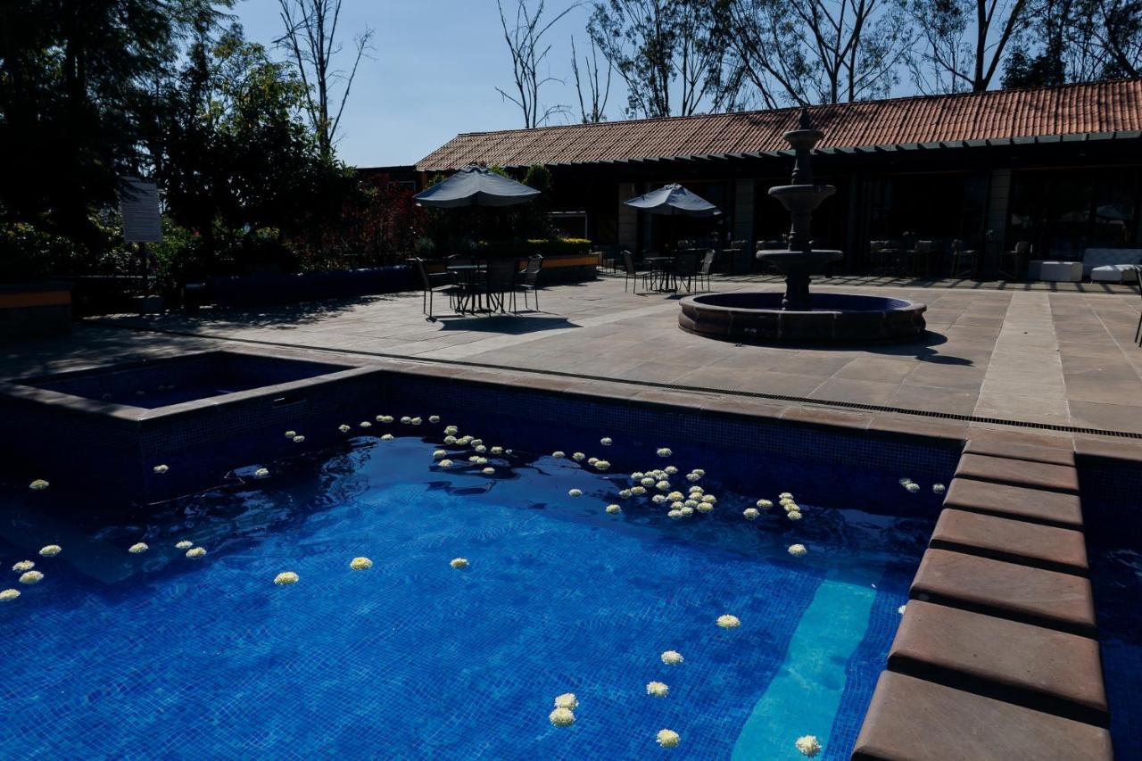 Hotel Hacienda Montesinos Морелия Екстериор снимка