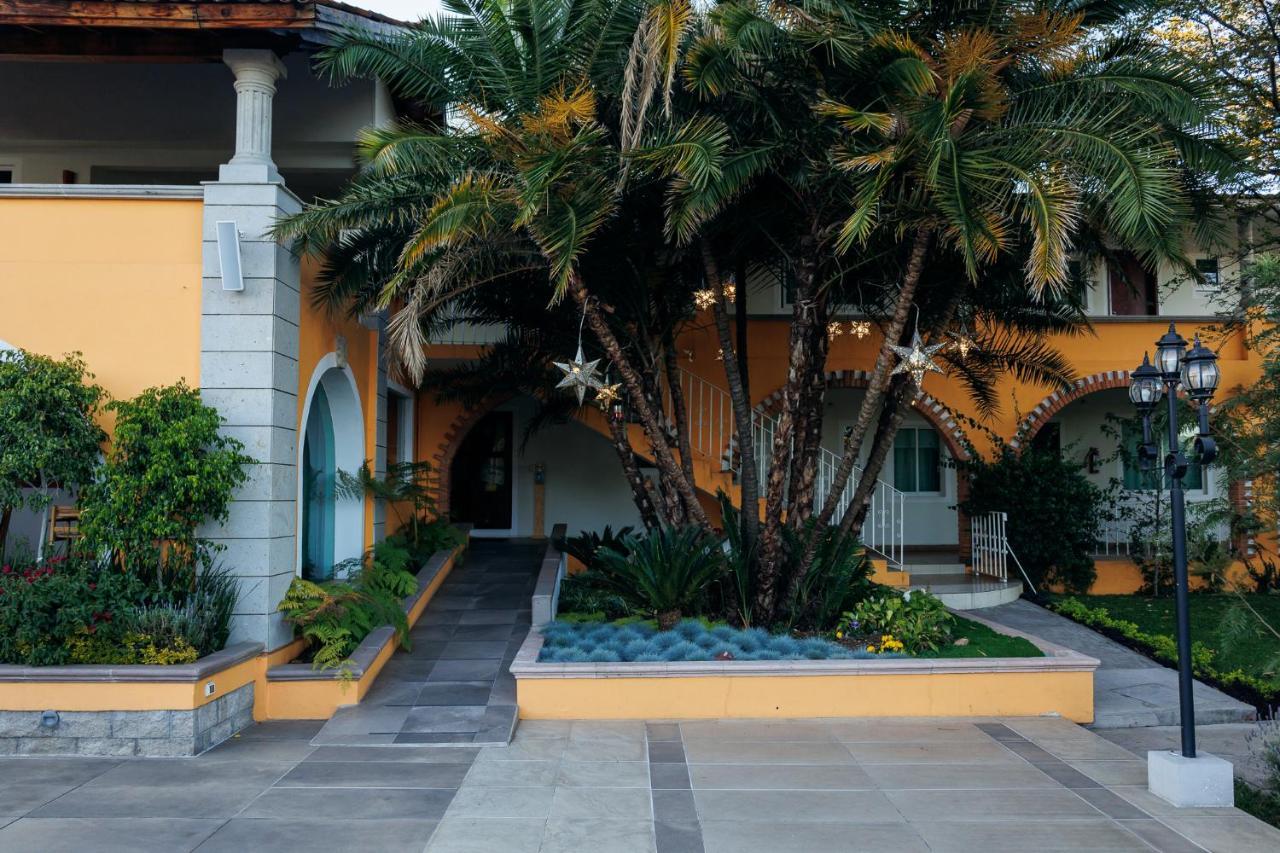 Hotel Hacienda Montesinos Морелия Екстериор снимка
