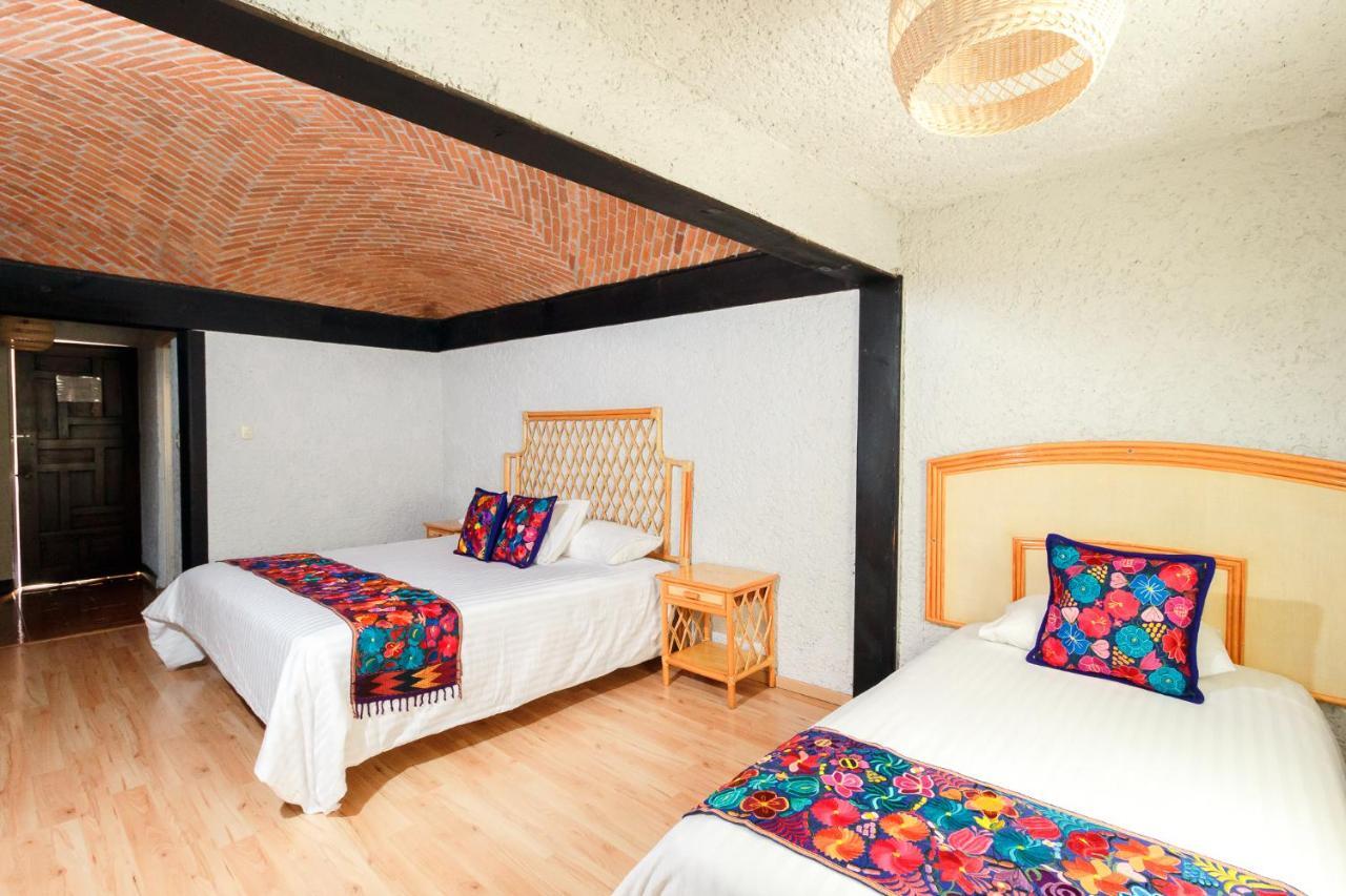 Hotel Hacienda Montesinos Морелия Екстериор снимка