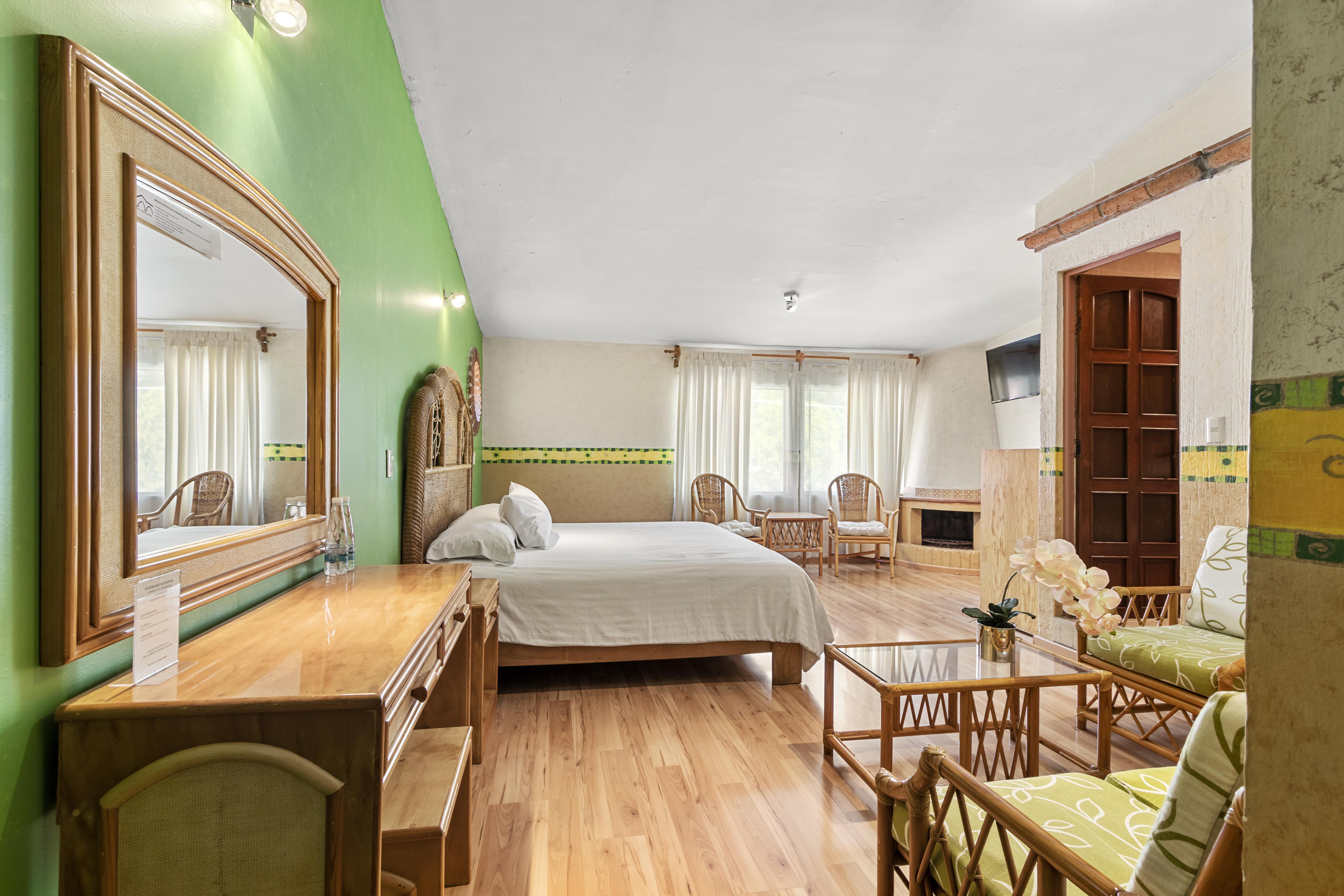 Hotel Hacienda Montesinos Морелия Екстериор снимка