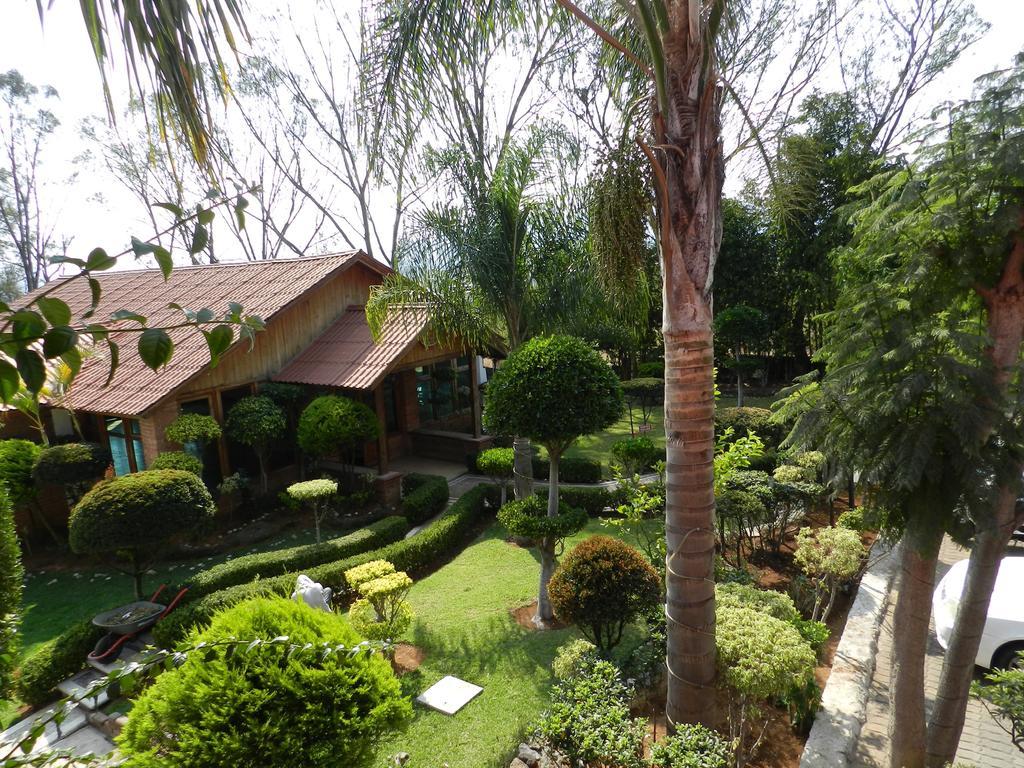 Hotel Hacienda Montesinos Морелия Екстериор снимка